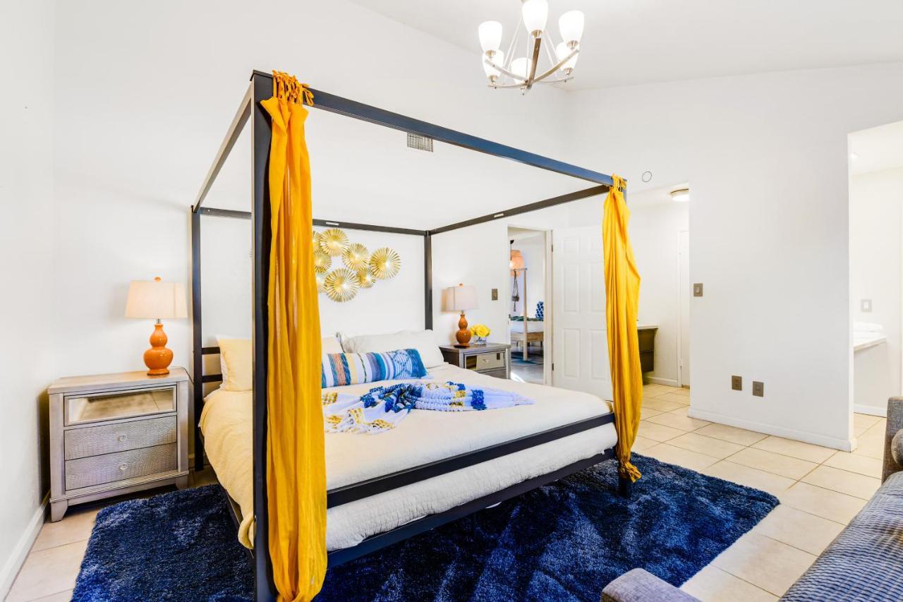 Desert Pool House: Sun, Swim, Sip & Stay Indio Eksteriør billede